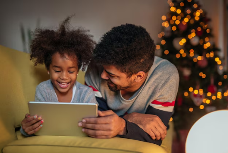 Smart Parenting in the AI Era: Finding the Right Balance Between Technology & Human Connection